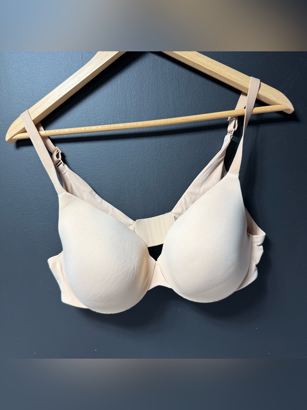 Smoothing Intimates Full Coverage Underwire Bra
SKIMS